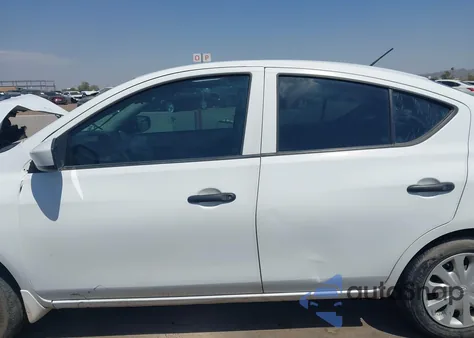 2016 Nissan Versa 1.6 S z USA, uszkodzony, nr VIN 3N1CN7AP4GL899044